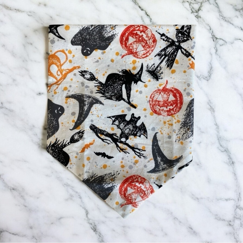 DOG Bandana - Halloween Scene - Size L Large